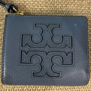 Small Tory Burch wallet